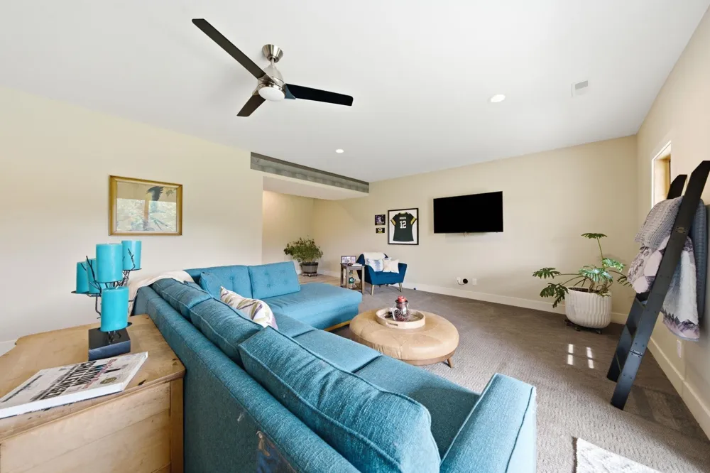 7684 Gerber Drive Leelanau Township, MI 49670