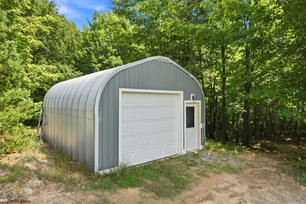 7684 Gerber Drive Leelanau Township, MI 49670