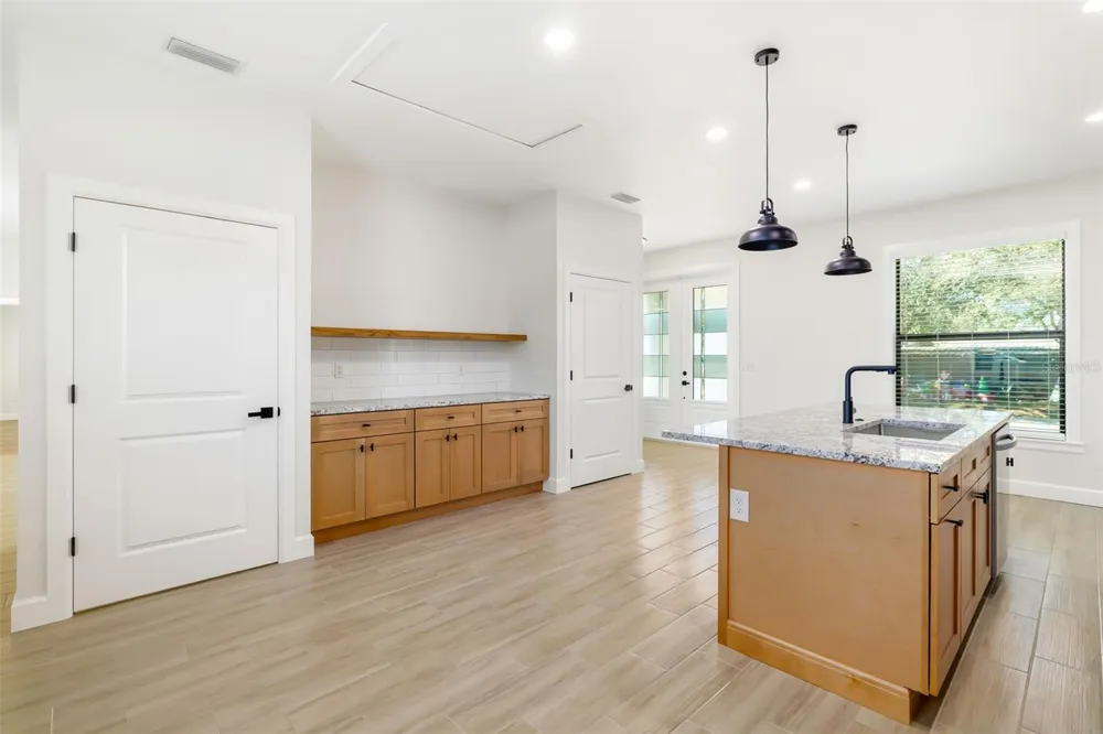 118 RUBY AVENUE Nokomis, FL 34275