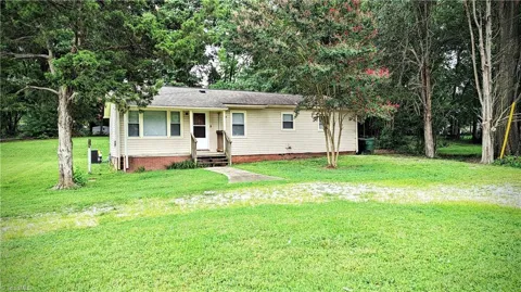 826 Graylyn Drive