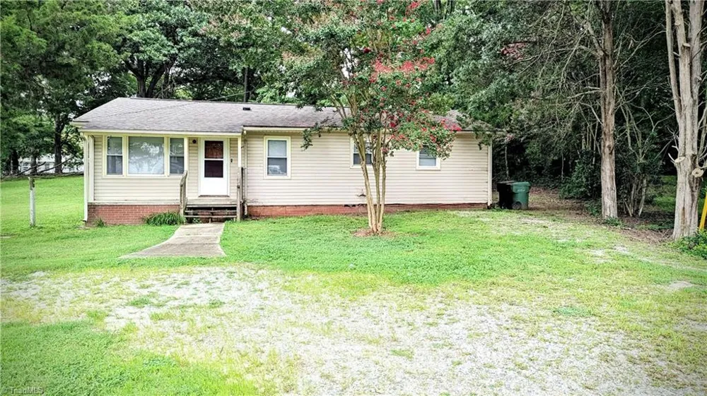826 Graylyn Drive High Point, NC 27263