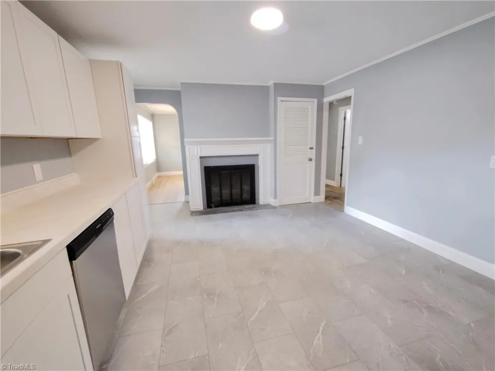 826 Graylyn Drive High Point, NC 27263