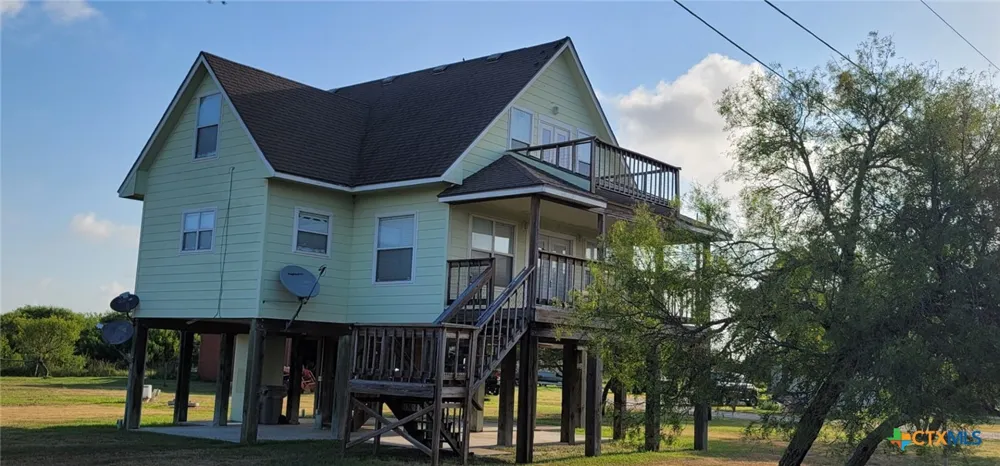 1690 Bierman Road Seadrift, TX 77983