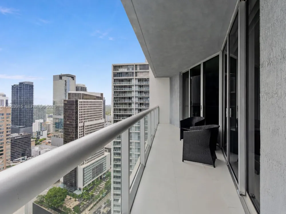475 Brickell Ave #4511 Miami, FL 33131