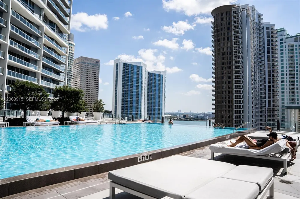 475 Brickell Ave #4511 Miami, FL 33131