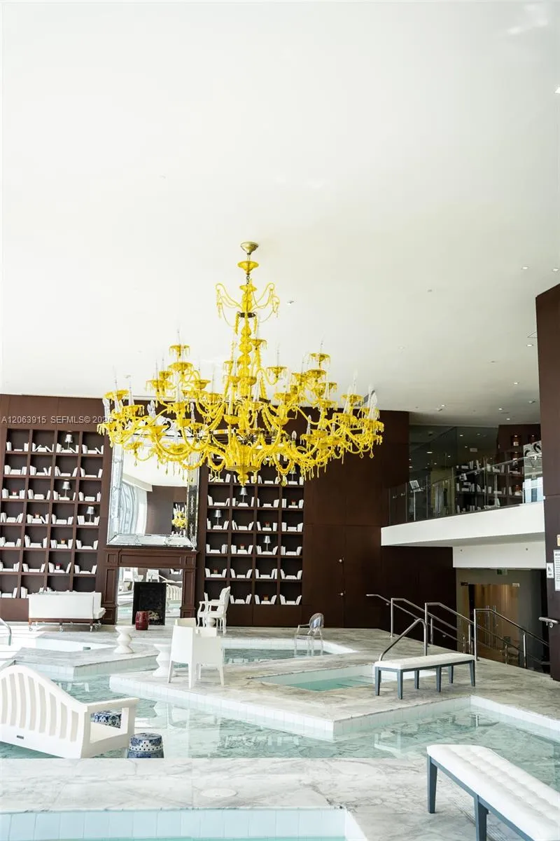 475 Brickell Ave #4511 Miami, FL 33131