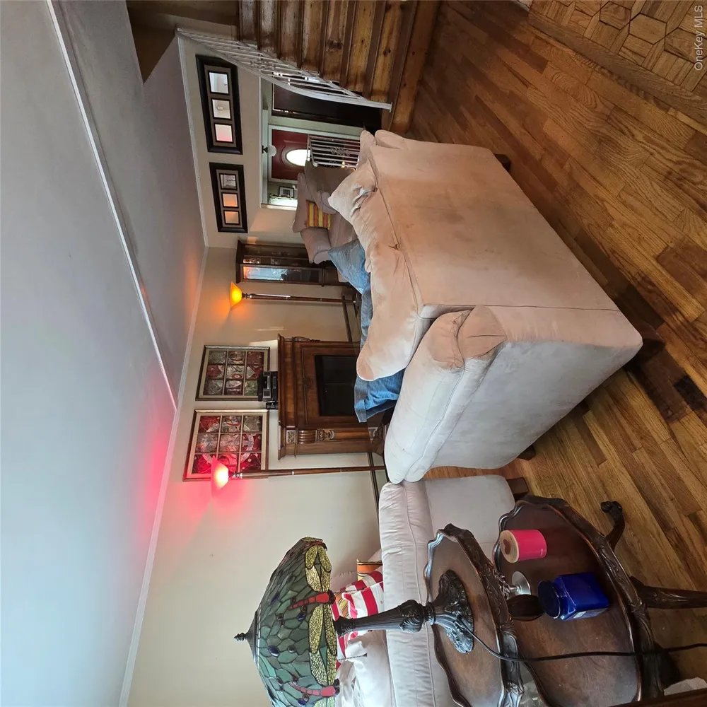 148 Cedar Street Valley Stream, NY 11580