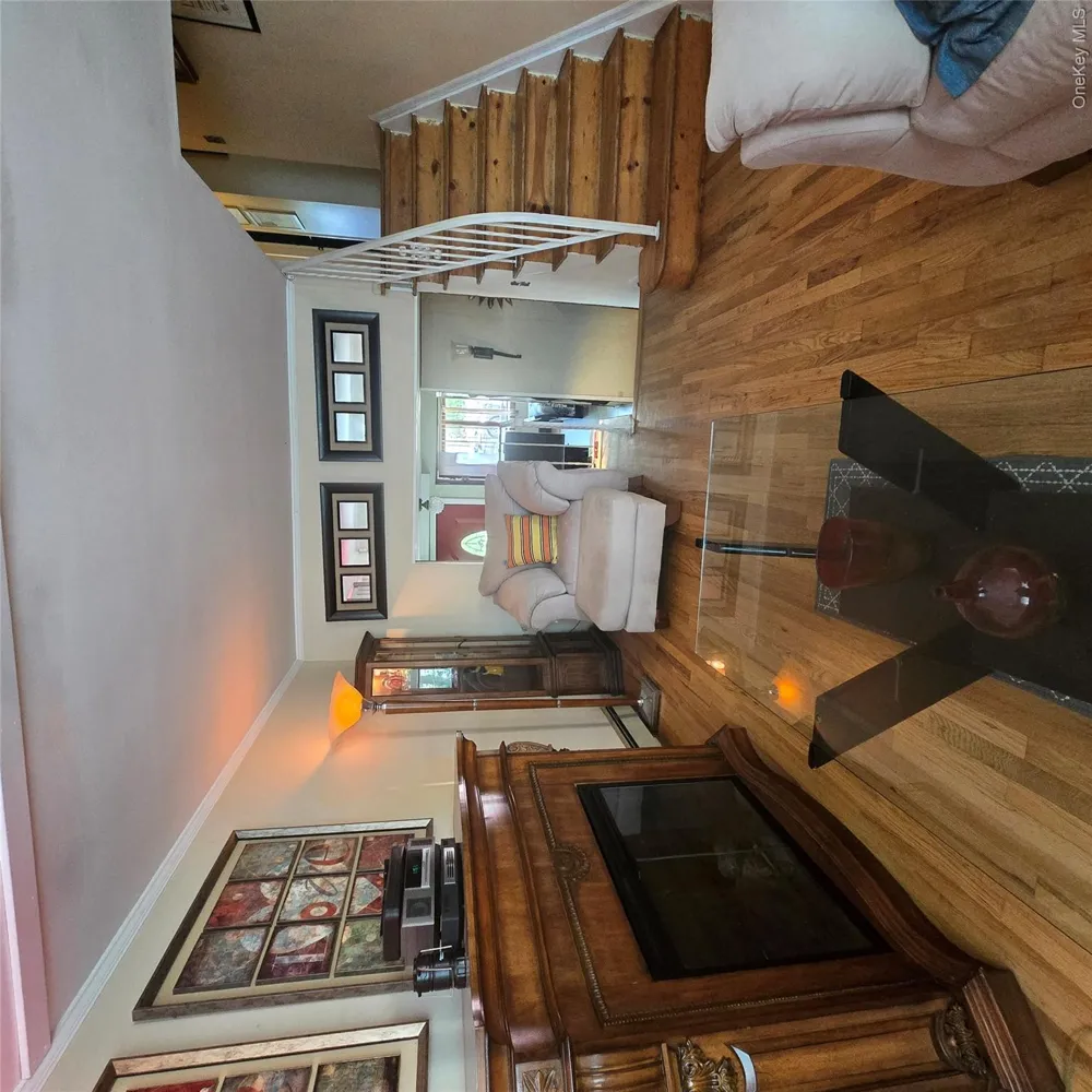 148 Cedar Street Valley Stream, NY 11580