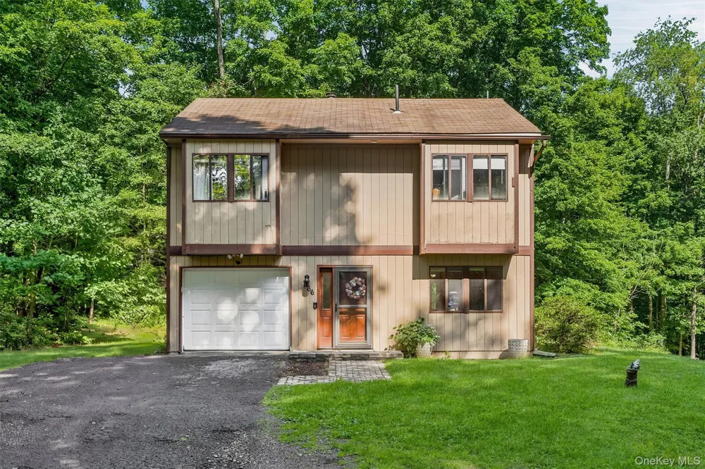 66 Whitetail Run Chester, NY 10918