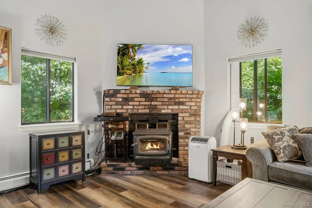 66 Whitetail Run Chester, NY 10918
