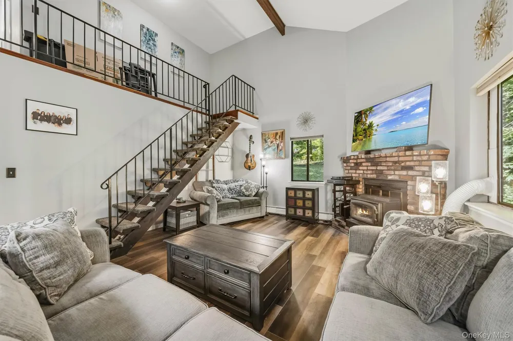 66 Whitetail Run Chester, NY 10918