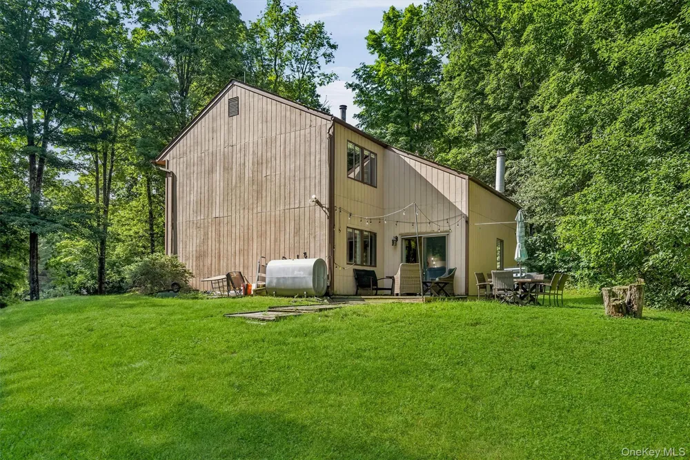 66 Whitetail Run Chester, NY 10918