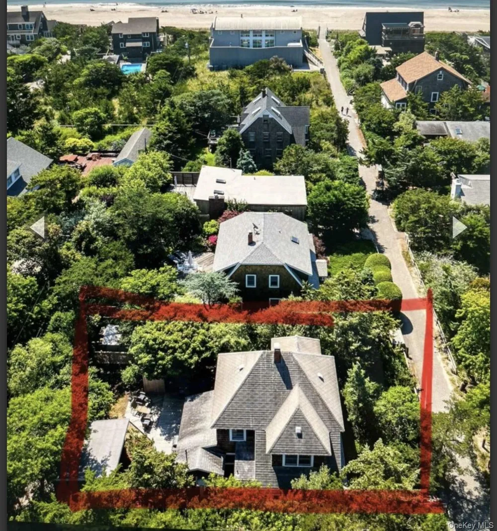 46 crescent Avenue Seaview, NY 11770