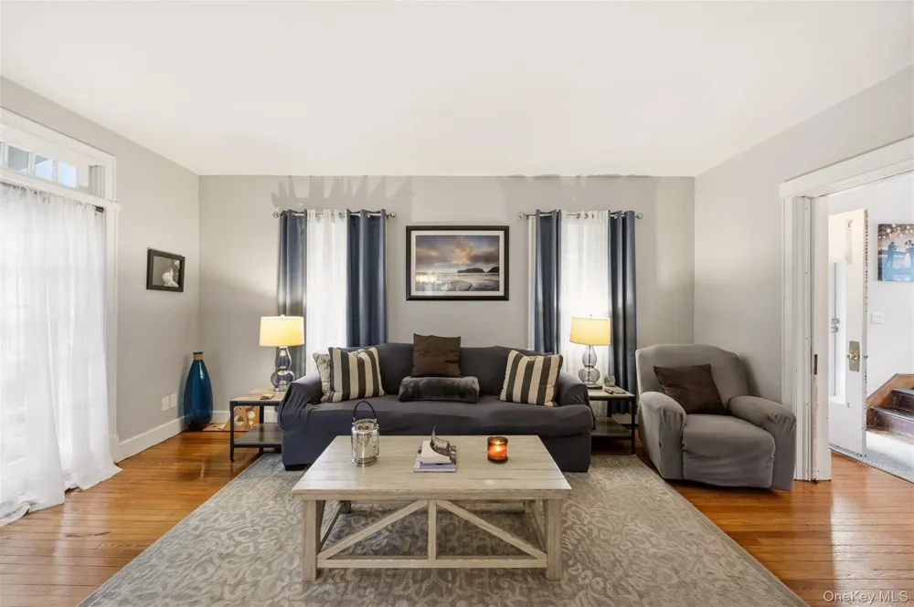 863 Lake Road Huntington, NY 11743