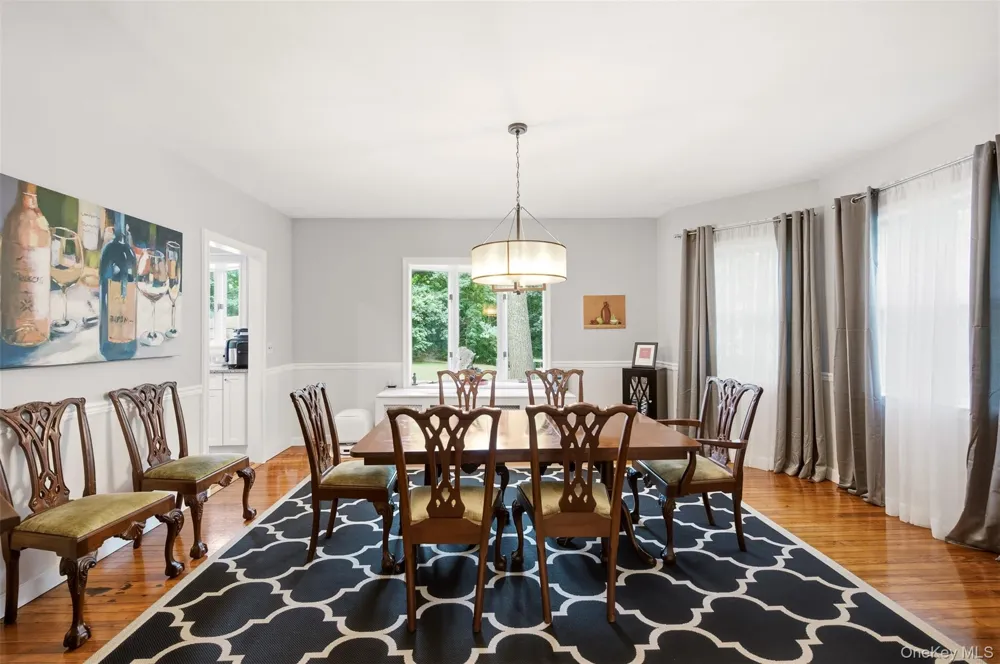 863 Lake Road Huntington, NY 11743