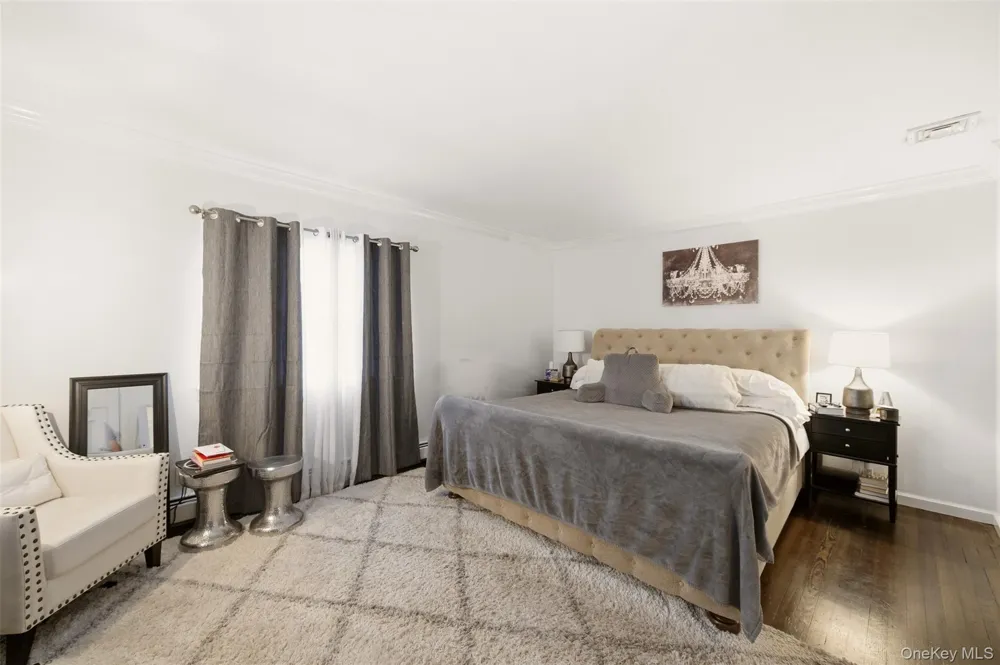 863 Lake Road Huntington, NY 11743