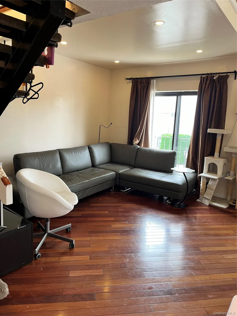 340 Julius Road #9D College Point, NY 11356