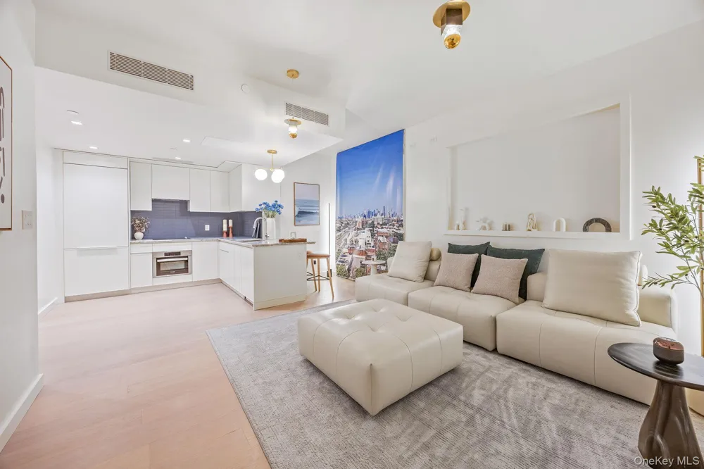 58-01 Queens Boulevard #3A Woodside, NY 11377