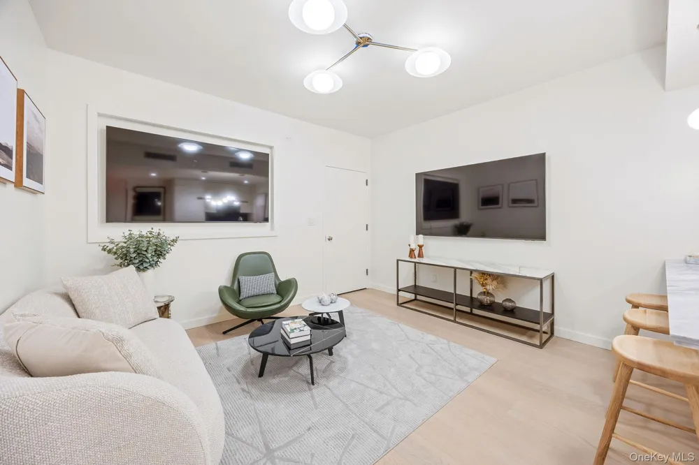 58-01 Queens Boulevard #3A Woodside, NY 11377