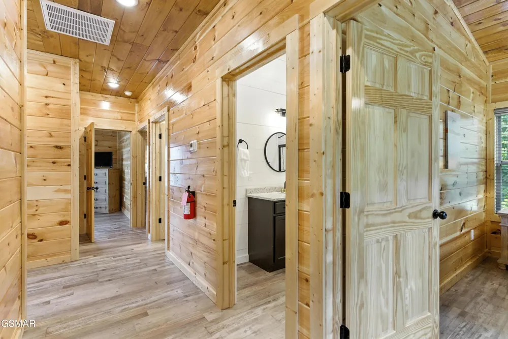 576 Dollywood Lane #1 Pigeon Forge, TN 37863