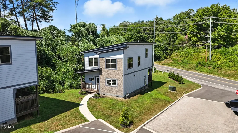 576 Dollywood Lane #1 Pigeon Forge, TN 37863