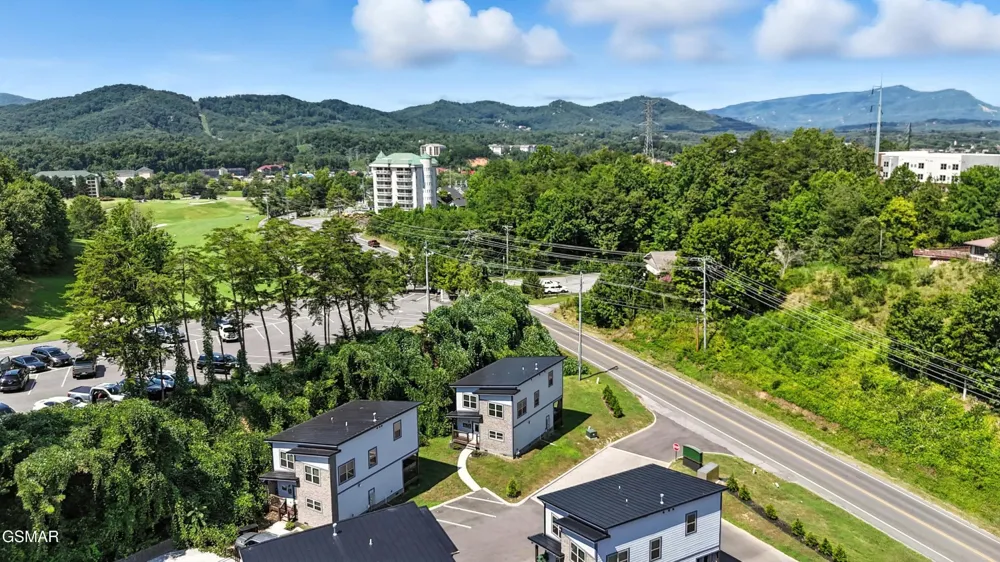 576 Dollywood Lane #1 Pigeon Forge, TN 37863