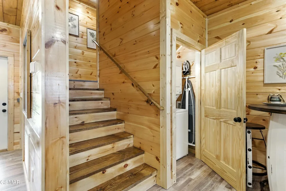 576 Dollywood Lane #1 Pigeon Forge, TN 37863