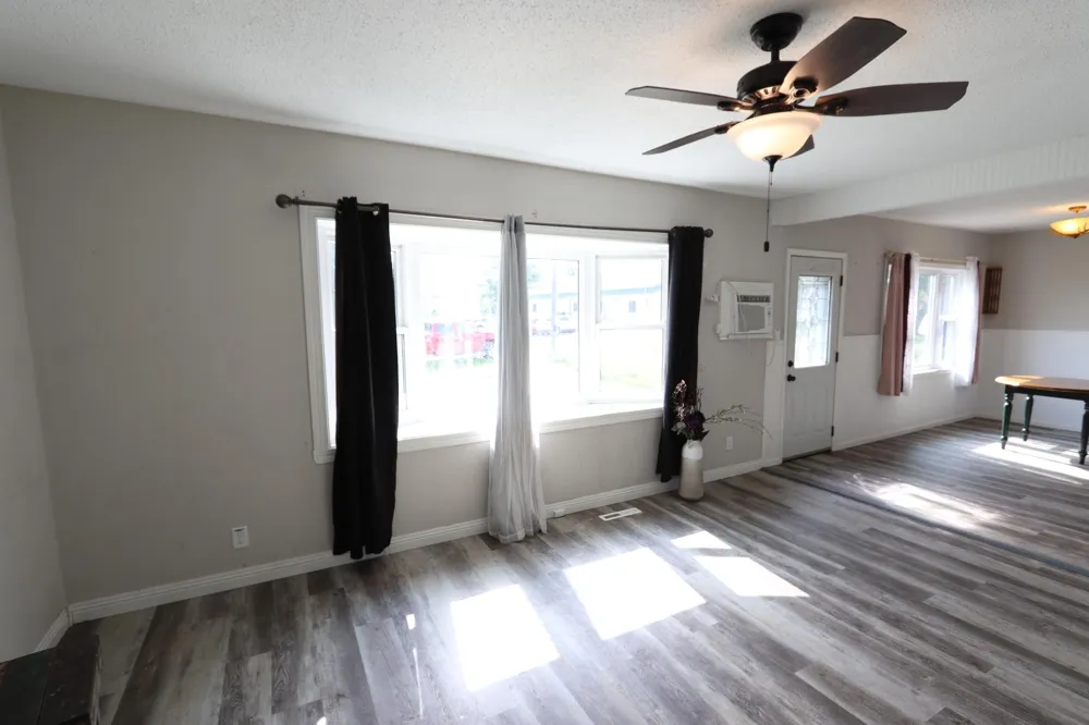 105 Atlantic Avenue E Badger, MN 56714