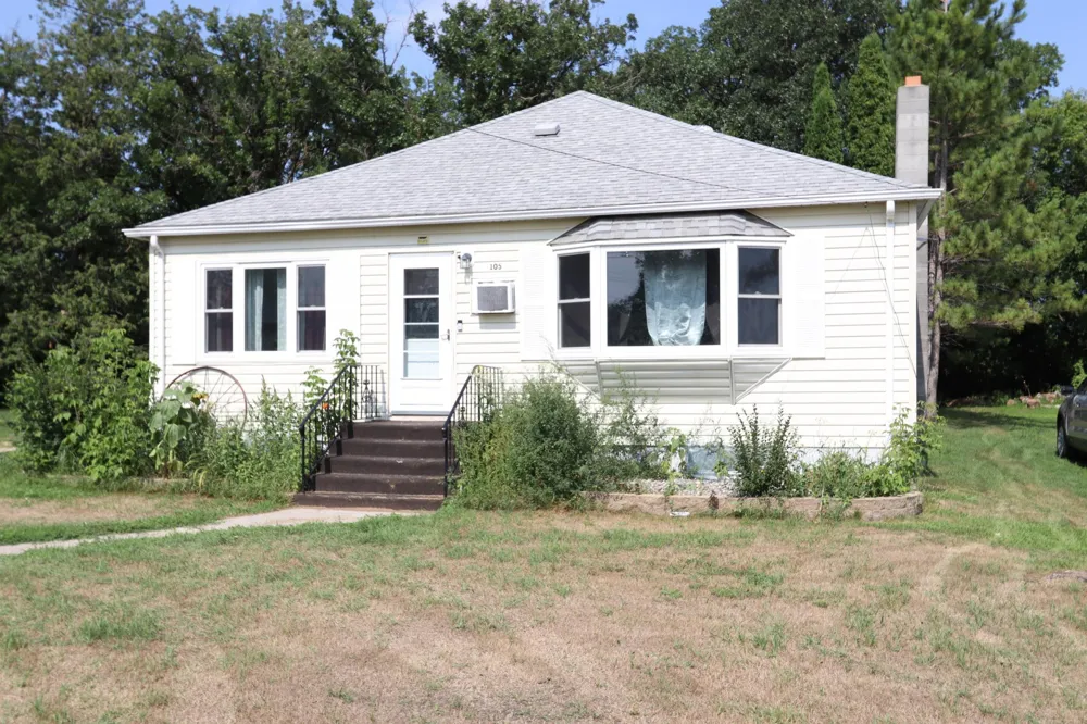 105 Atlantic Avenue E Badger, MN 56714