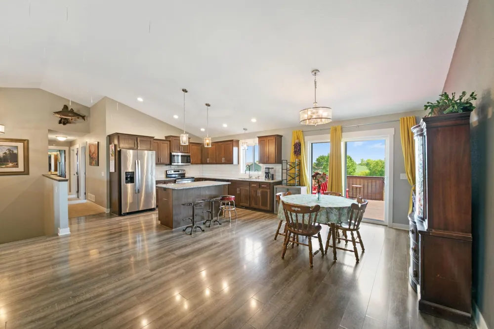1106 Rolling Hills Drive NW Montgomery, MN 56069