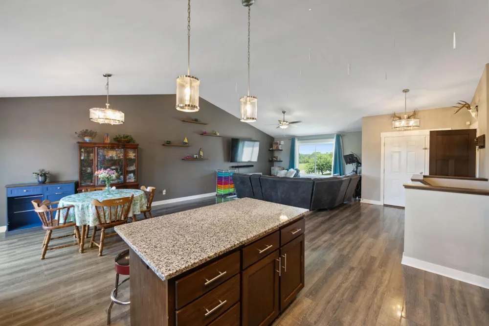 1106 Rolling Hills Drive NW Montgomery, MN 56069