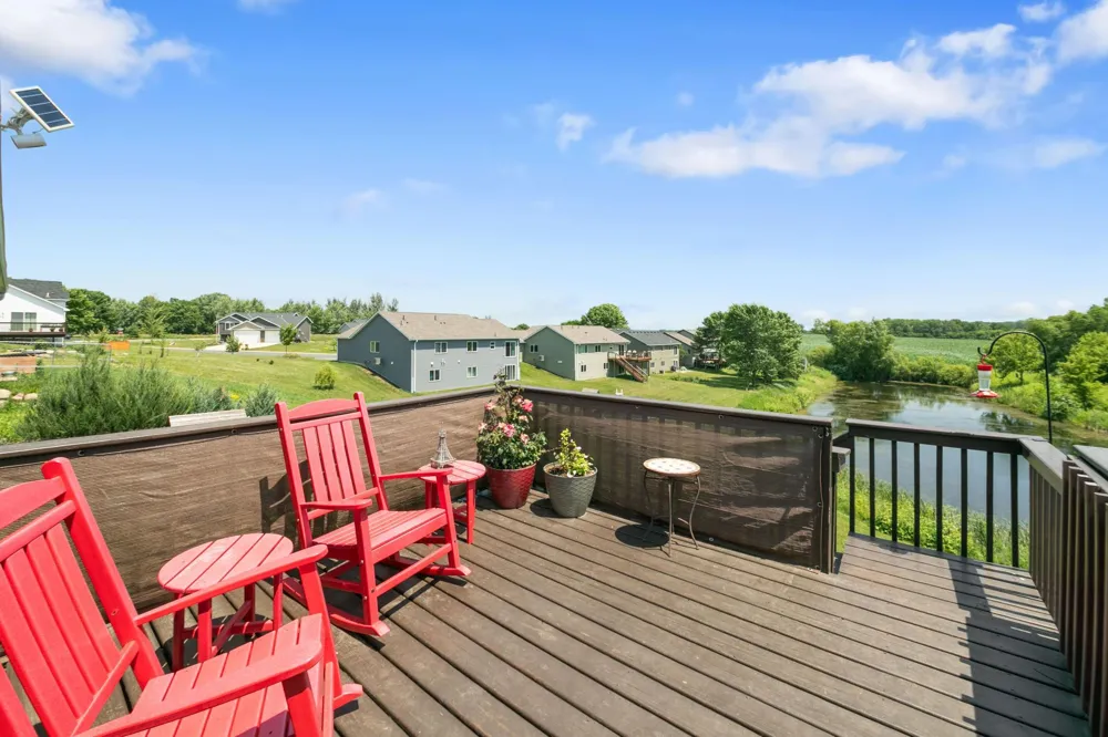 1106 Rolling Hills Drive NW Montgomery, MN 56069