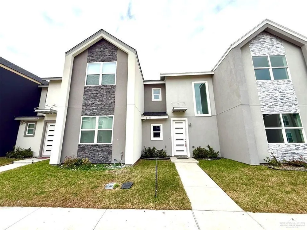 5401 Crown Point Pharr, TX 78577