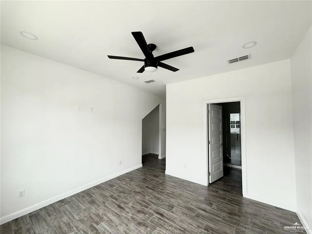5401 Crown Point Pharr, TX 78577