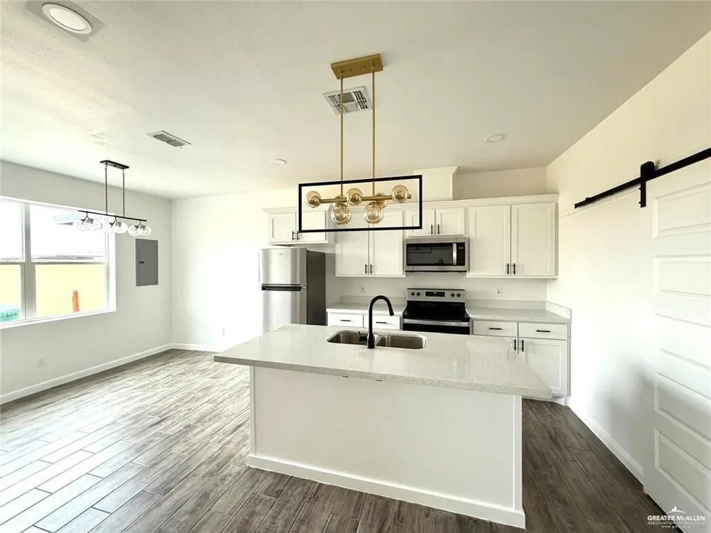 5401 Crown Point Pharr, TX 78577