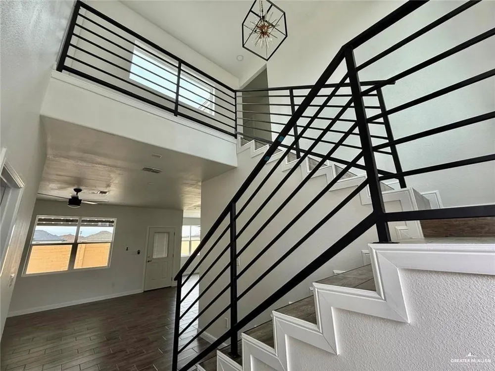 5401 Crown Point Pharr, TX 78577