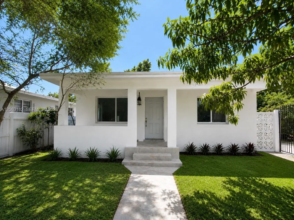 812 NW 67th St Miami, FL 33150