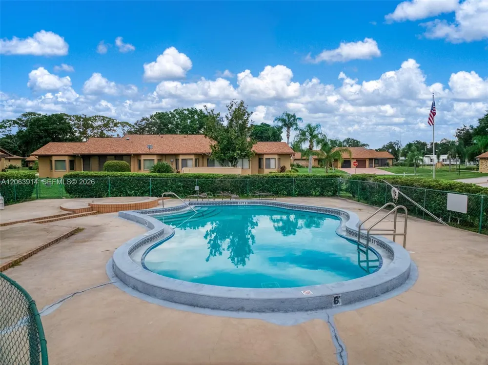 2418 Hidden Creek Cir Sebring, FL 33870