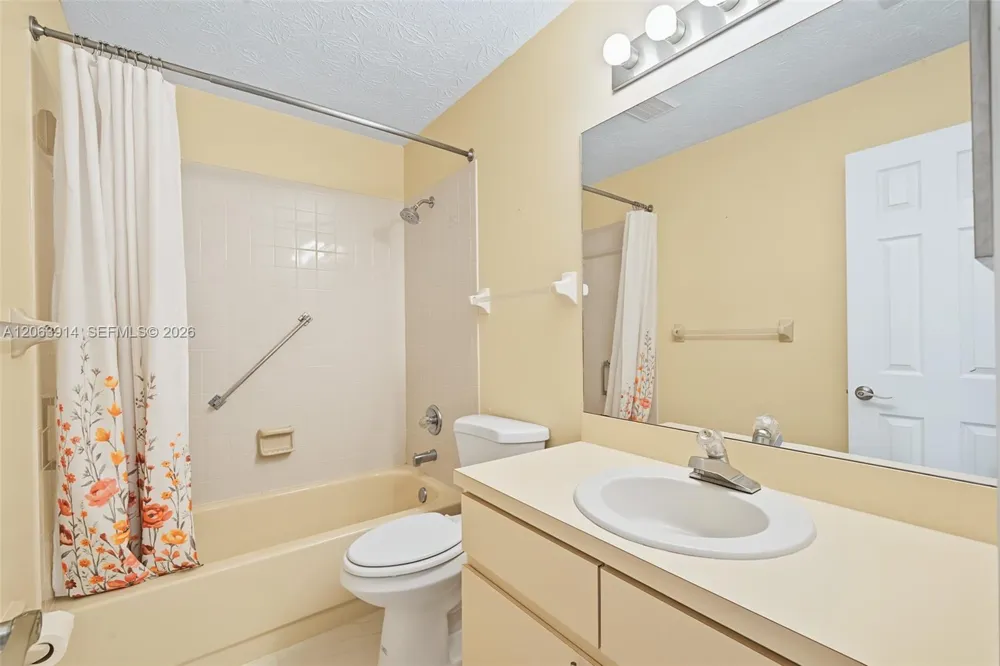 2418 Hidden Creek Cir Sebring, FL 33870