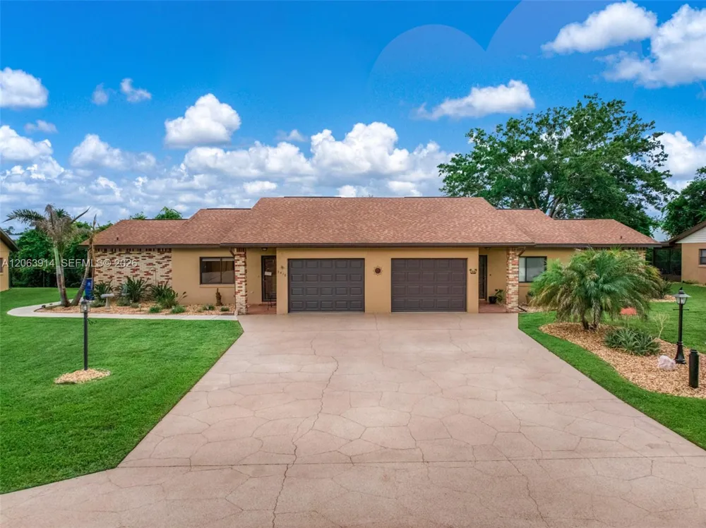 2418 Hidden Creek Cir Sebring, FL 33870