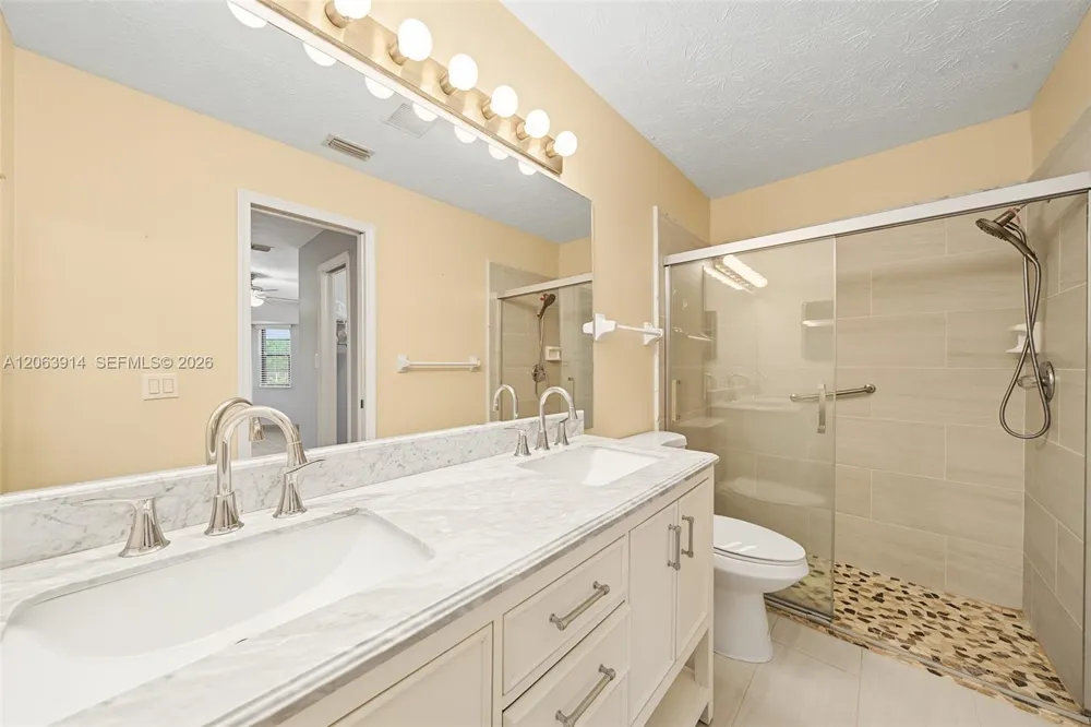 2418 Hidden Creek Cir Sebring, FL 33870