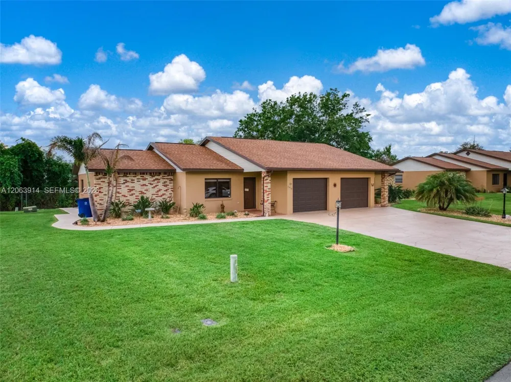2418 Hidden Creek Cir Sebring, FL 33870