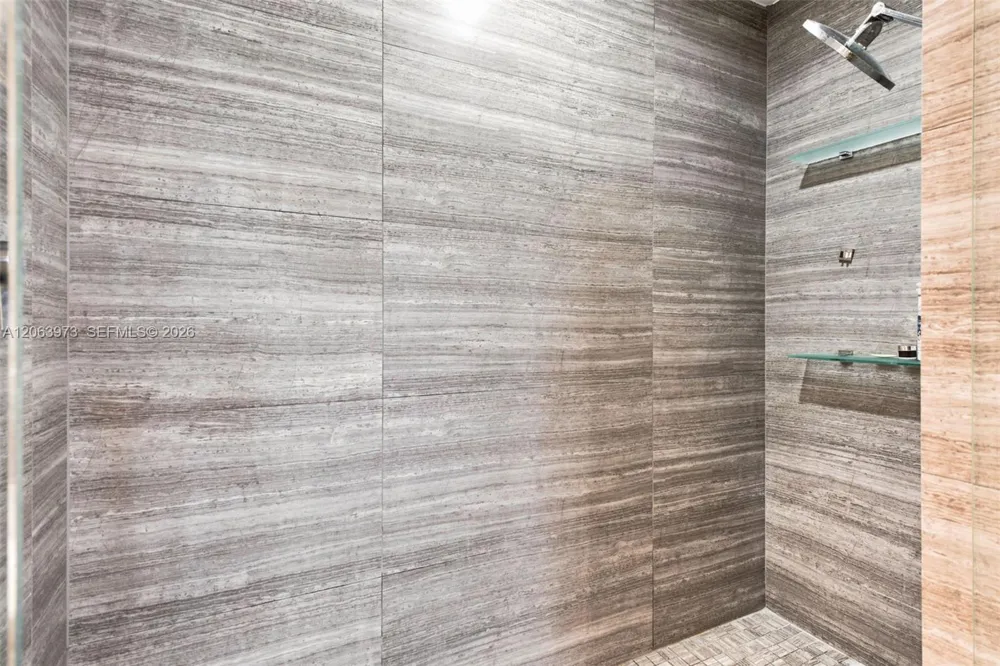 1010 Brickell Ave #2403 Miami, FL 33131