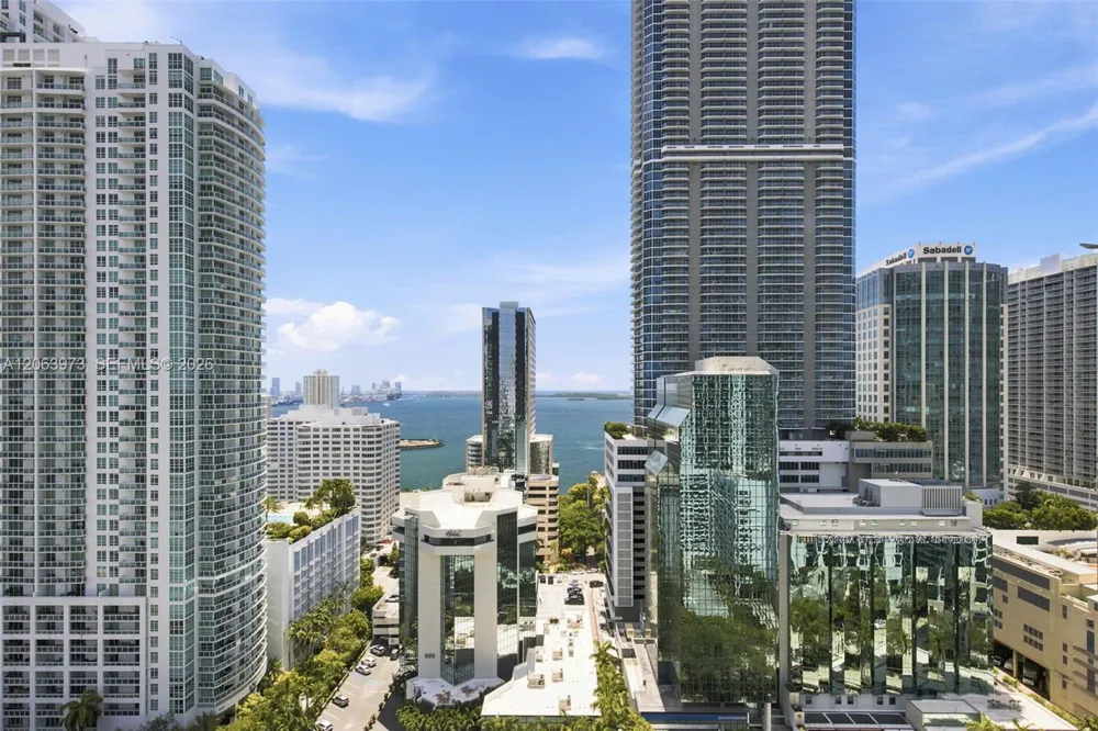 1010 Brickell Ave #2403 Miami, FL 33131