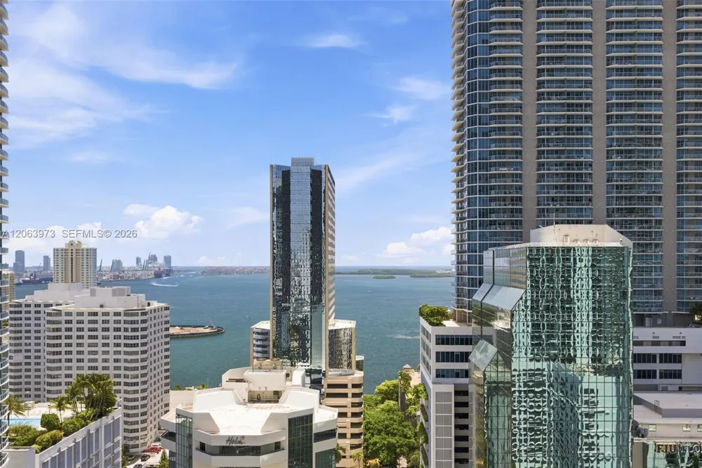 1010 Brickell Ave #2403 Miami, FL 33131