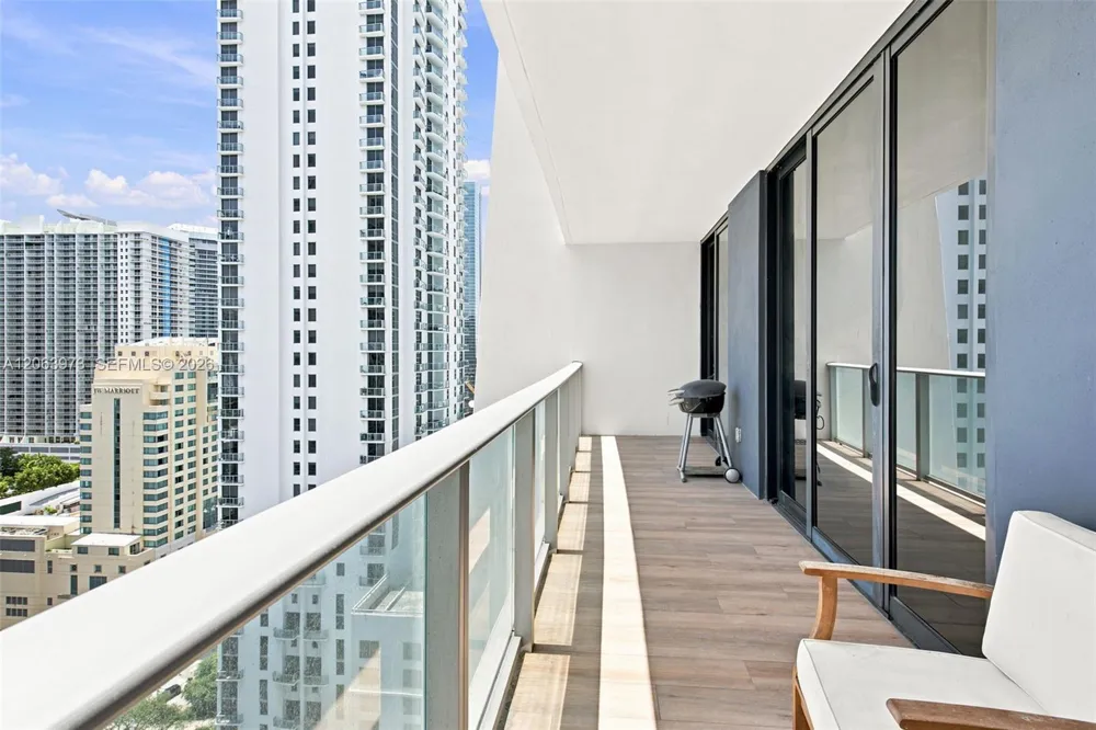 1010 Brickell Ave #2403 Miami, FL 33131