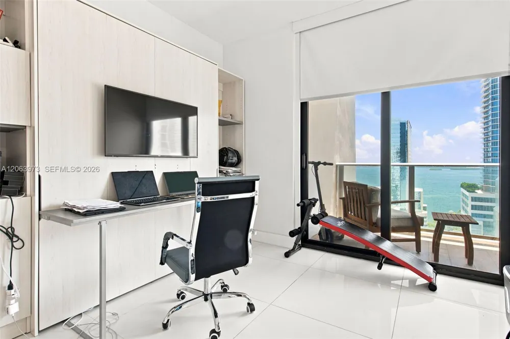 1010 Brickell Ave #2403 Miami, FL 33131