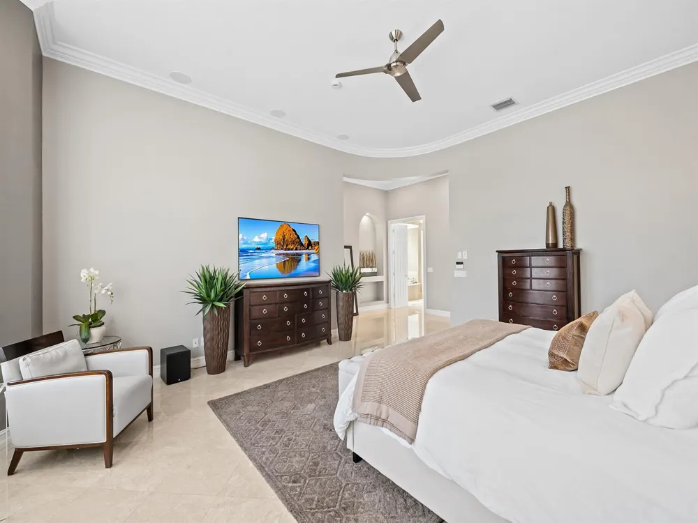 10621 Gray Hawk Street Street Plantation, FL 33324