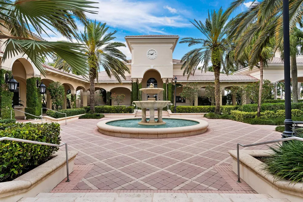 10621 Gray Hawk Street Street Plantation, FL 33324