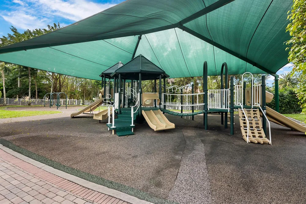 10621 Gray Hawk Street Street Plantation, FL 33324